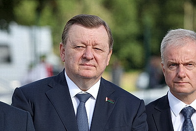 Начался визит в Беларусь парламентской делегации Узбекистана