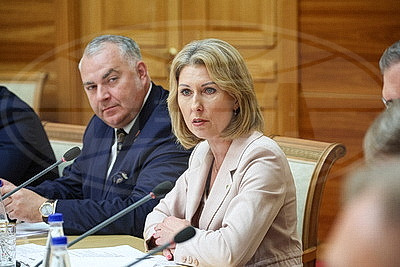 Белорусская партия \"Белая Русь\" создает молодежное движение \"Искра\"