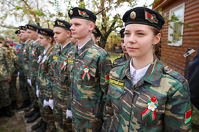 В Гродно поздравляют ветеранов с наступающим Днем Победы