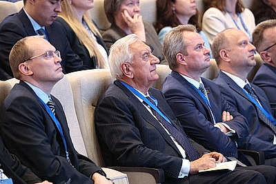 ЕЭФ: мероприятия деловой программы проходят на полях форума