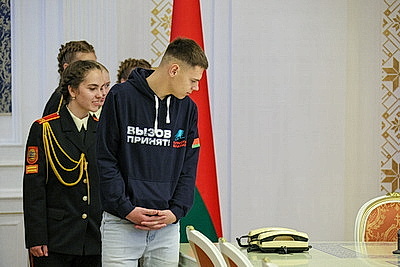 Кадеты и финалисты турнира \"Вызов\" побывали в залах Дворца Независимости