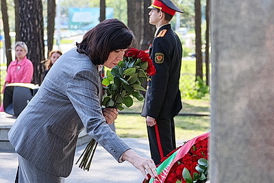 Делегация Совета Республики возложила цветы к мемориальному комплексу \"Масюковщина\"