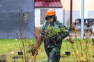 Республиканский субботник прошел на объекте строительства хирургического корпуса Минской облбольницы