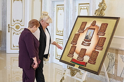 Сотрудники организаций, входящих в систему Управления делами Президента, посетили с экскурсией Дворец Независимости