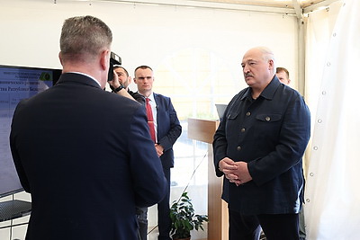Лукашенко во время рабочей поездки в Витебскую область посетил Оршанский лесхоз