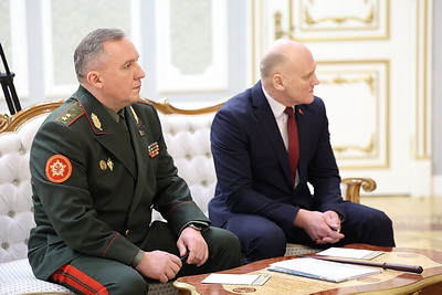 Лукашенко провел встречу с верховным главнокомандующим Ливийской национальной армией