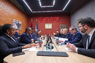 Парламентская делегация Кении посетила МНПЦ хирургии, трансплантологии и гематологии и МТЗ