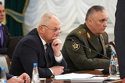 Лукашенко указал на милитаризацию западных стран и необходимость актуализировать оборонные действия