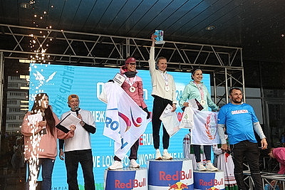 Около 1800 участников из шести стран вышли на старт полумарафона One Run в Минске