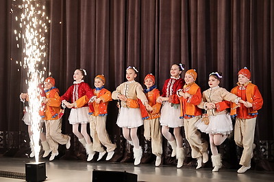 Более 600 ребят собрал областной новогодний праздник в Солигорске