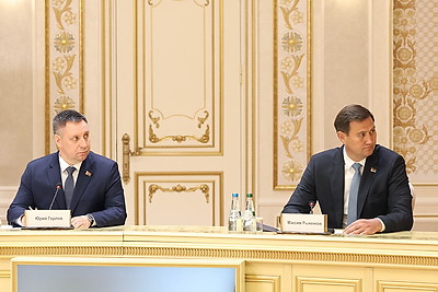 Лукашенко встретился с губернатором Астраханской области России