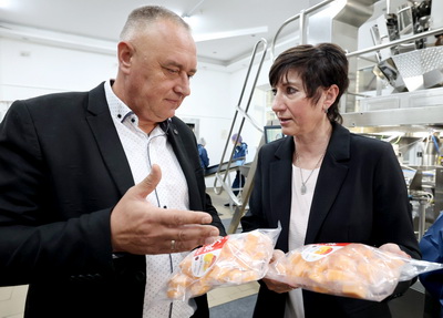 До 95% продукции на экспорт. Как в Бешенковичах работает белорусско-китайская кондитерская фабрика