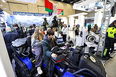 Познавательно, увлекательно, красиво. На выставке \"Моя Беларусь\" в праздничные выходные ажиотаж