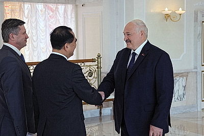 Лукашенко встретился с ректором Пекинского университета Гун Цихуаном