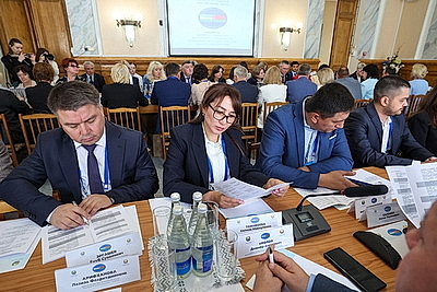 Тематические секции проходят на белорусско-узбекском бизнес-форуме в Витебске