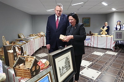 От народных ремесел к культурному коду. \"Белхудожпромыслы\" и БГУИЯ подписали соглашение о сотрудничестве