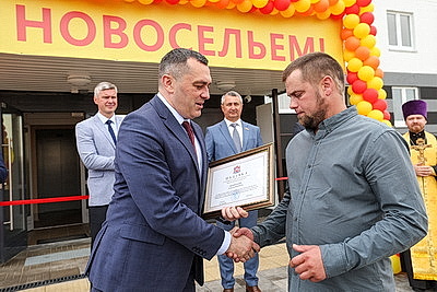Работники сельхозпредприятия Витебского района получили ключи от новых квартир
