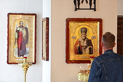 \"Когда приехал в Беларусь, сразу понял, что я дома\". Священник из Минска о получении гражданства