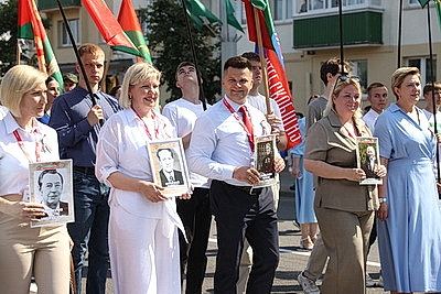 Маршем Победителей стартовали Дни молодежи в фестивальном Витебске
