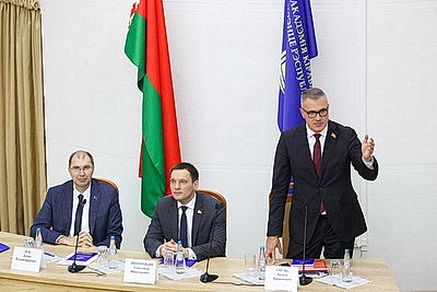 Председателем правления общества \"Знание\" избран Алексей Авдонин