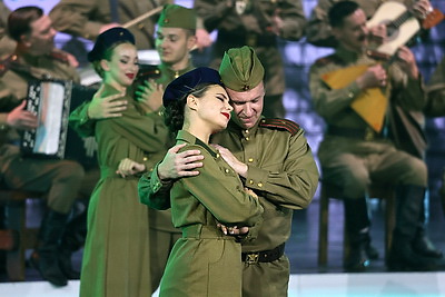 Советское кино на сцене Дворца Республики. Гала-концерт \"Кинотеатр \"Александрия\" приехал в Минск