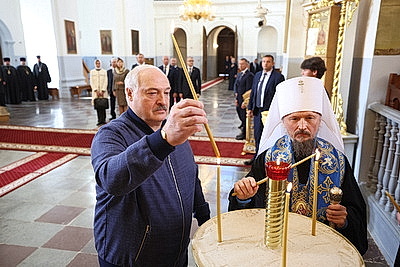 Лукашенко посетил монастырь в Жировичах