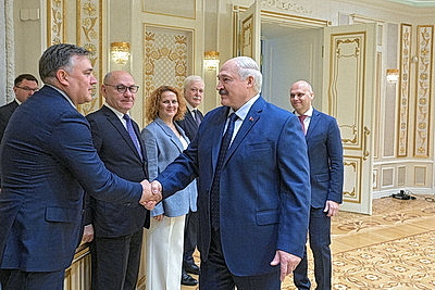 Лукашенко встретился с губернатором Калининградской области России