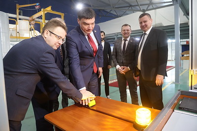 Новую линию по производству впитывающих одноразовых пеленок запустили в СЭЗ \"Могилев\"