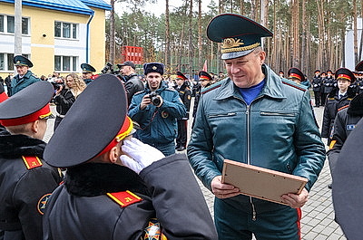 Быть честными и добросовестными. Клятву лицеиста МЧС дали 77 ребят