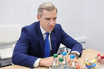 Крутой встретился с главами российских регионов