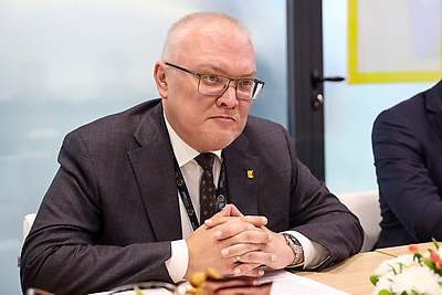 \"ИННОПРОМ. Беларусь\". Вопросы промышленной интеграции обсуждают на полях форума