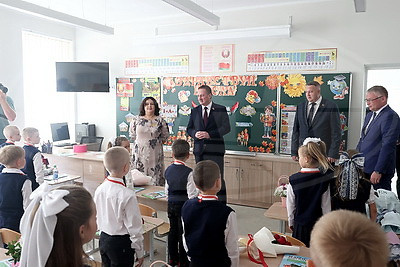 Образование - важнейший приоритет государства. Турчин открыл начальную школу в Слуцке