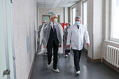 \"Здесь работают настоящие волшебники\". Сергеенко поздравил детей в РНПЦ травматологии и ортопедии