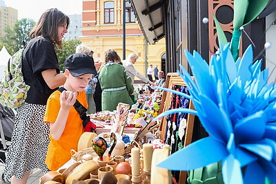 Торговая ярмарка регионов Беларуси и России начала работу в Нижнем Новгороде