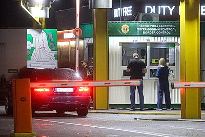 Польша закрыла границу с Беларусью