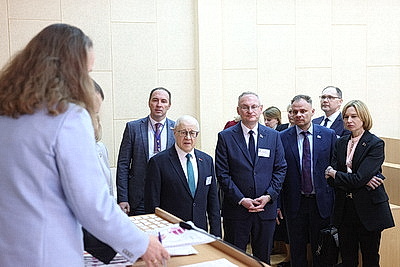 Централизованные испытания начались одновременно по всей стране