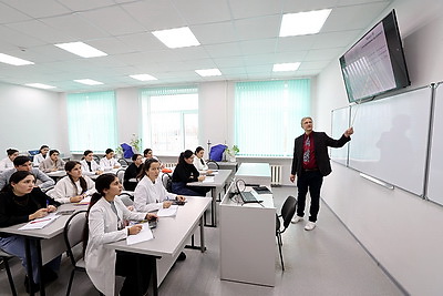 Витебскому госуниверситету им. П.М. Машерова - 115 лет