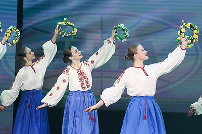 С ритмом танца в сердце. Народный ансамбль \"Лявоніха\" отметил 70-летие в Витебске