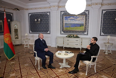 Лукашенко дал интервью американскому блогеру Марио Науфалу