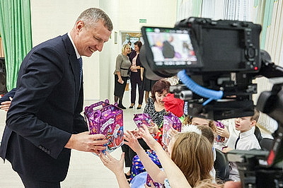 \"Место чудес\". Театрализованный праздник устроили в Белыничской школе-интернате