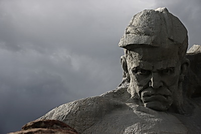 \"Мурашки бежали по телу\". Участники медиатура \"Дорогами Победы\" посетили Брестскую крепость