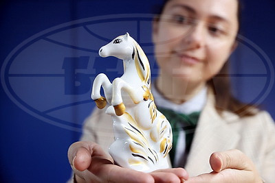 На ЗАО \"Добрушский фарфоровый завод\" изготовили тематическую продукцию к Новому году