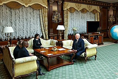 Лукашенко встретился со спикером Сената Республики Кения