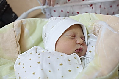 Родивших в День народного единства мам поздравили в Витебском областном роддоме