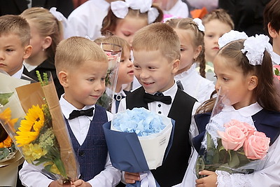 Новая школа на 510 мест открылась в Островце