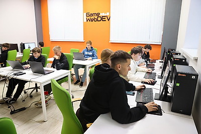 Около 2,5 тыс. школьников занимаются в секциях Гомельского детского технопарка