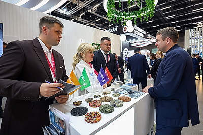 \"ИННОПРОМ. Беларусь\". Вопросы промышленной интеграции обсуждают на полях форума