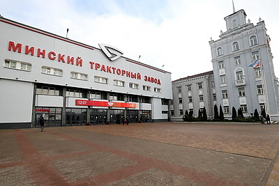 Делегация Панафриканского парламента посетила МТЗ