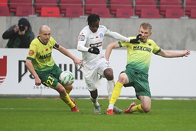 Футболисты минского \"Динамо\" сыграли вничью с чемпионами Беларуси