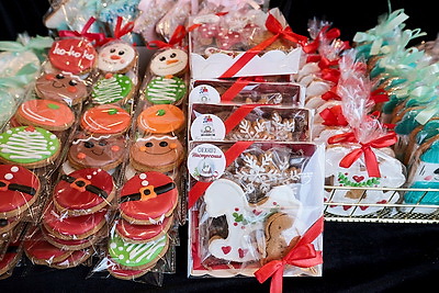 От ледового катка до подарков ручной работы. Чем удивляет рождественская ярмарка в Витебске